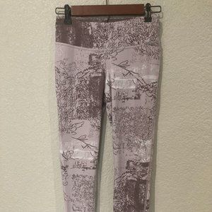 Small, Reebok 7/8 leggings